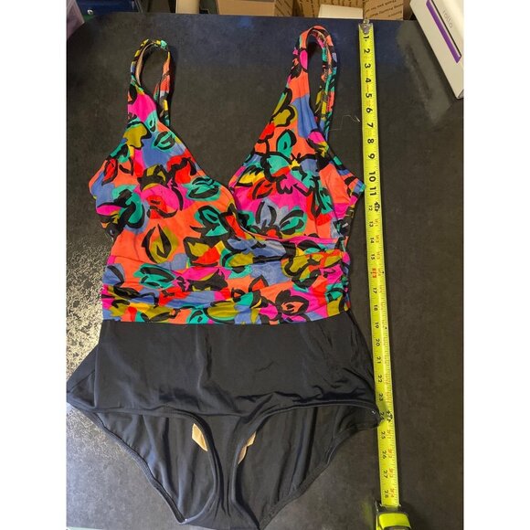 Catalina Colorful One Piece V Neck Loose Fabric Swimsuit Sz 16 - Picture 9 of 10